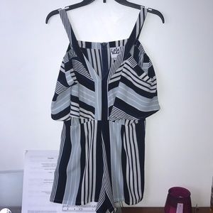 Size 8-10 Off Shoulder Romper Misspap UK